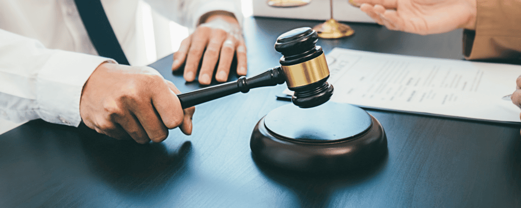 Why You Need a Top New Orleans Car Accident Lawyer After a Crash, Lawyer dealing with the case